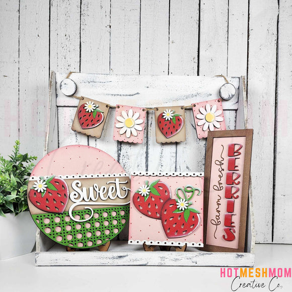Berry Sweet Tiered Tray Set