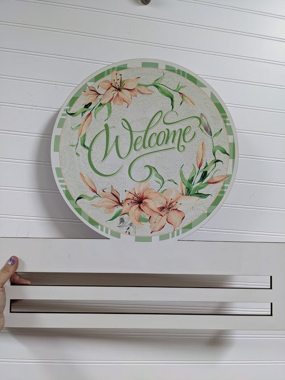 Welcome Lily Printed Wreath Rail
